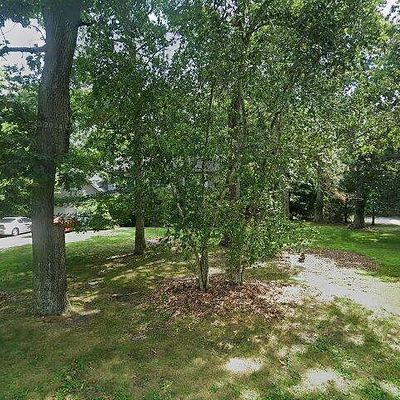 37 Wellington Rd, Middle Island, NY 11953