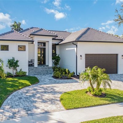 370 Regatta St, Marco Island, FL 34145