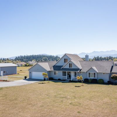 372 Lotzgesell Rd, Sequim, WA 98382