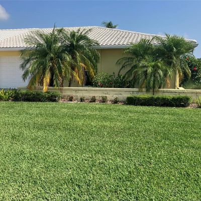 3720 Hampshire Lane, Sarasota, FL 34232