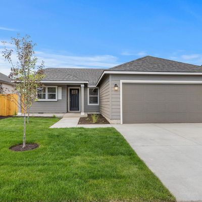 3737 Nw 7th Lane, Redmond, OR 97756