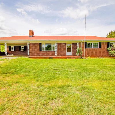 3738 Wards Rd, Altavista, VA 24517