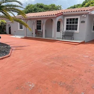 3760 E 8 Th Ct, Hialeah, FL 33013