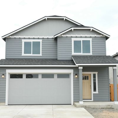 3774 Nw 7th Lane, Redmond, OR 97756