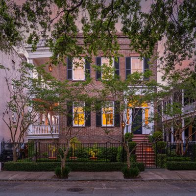 38 Hasell St, Charleston, SC 29401