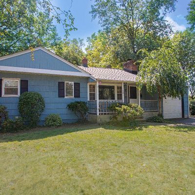 38 Magnolia St, Edison, NJ 08817