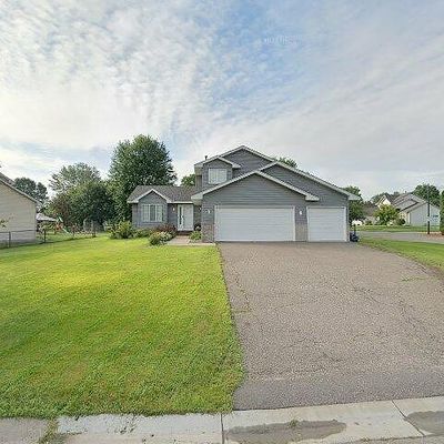 3803 Globe Flower Cir N, Minneapolis, MN 55443