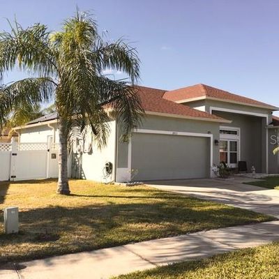 3813 Blue Dasher Dr, Kissimmee, FL 34744