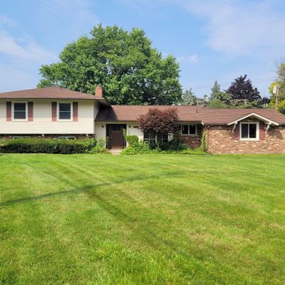 38243 Jonathan St, Clinton Township, MI 48036