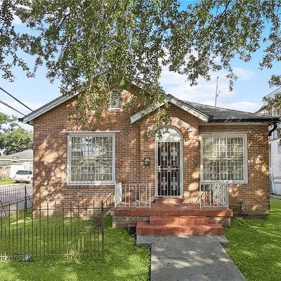 3833 Louisiana Avenue Pkwy, New Orleans, LA 70125