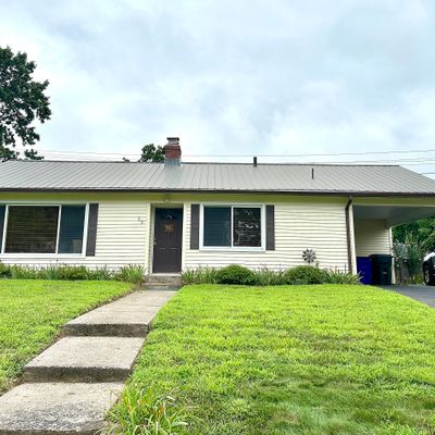 39 Coolidge St, Windsor Locks, CT 06096