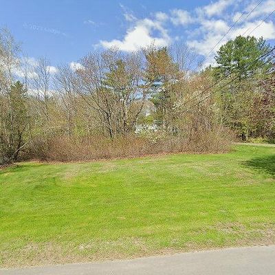 33 Lakeview Dr, Oakland, ME 04963