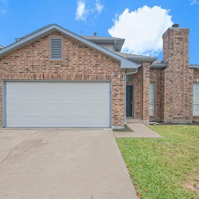 3306 Wuthering Cir, Grand Prairie, TX 75052