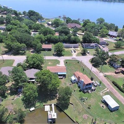 331 Whispering Trail, Gun Barrel City, TX 75156