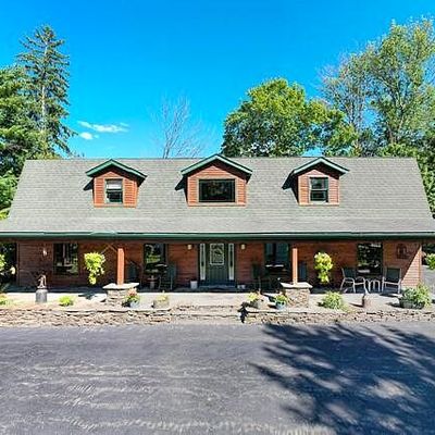 332 Gumbletown Rd, Paupack, PA 18451