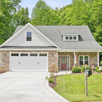 333 Highgate Dr, Hartfield, VA 23071