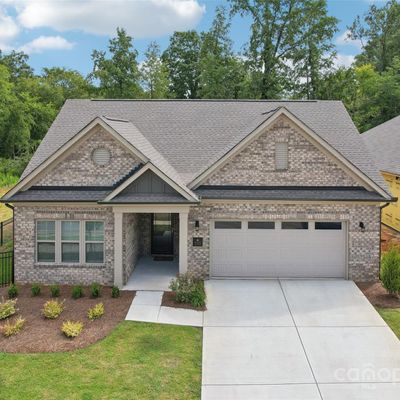 333 Lifestyle Ct, Gastonia, NC 28056