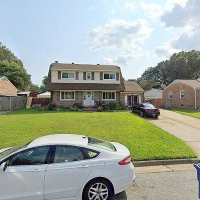 334 Kingsman Dr, Newport News, VA 23608