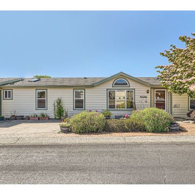 33780 Se Springlake Dr, Scappoose, OR 97056