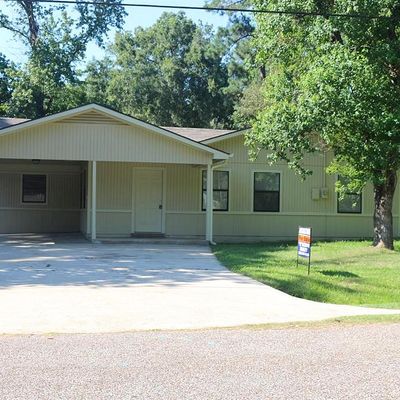 345 Cherokee Ln, Onalaska, TX 77360