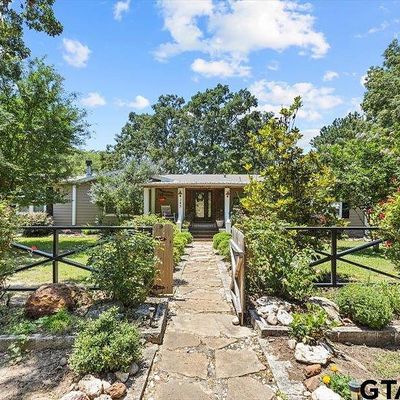 345 Private Road 6001, Palestine, TX 75801