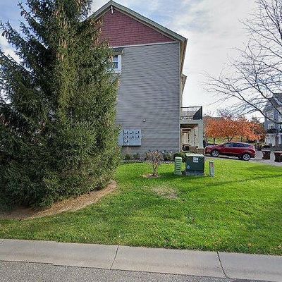 3461 Hazel Trl #C, Saint Paul, MN 55129