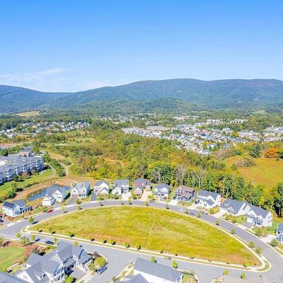 3492 Rowcross St, Crozet, VA 22932