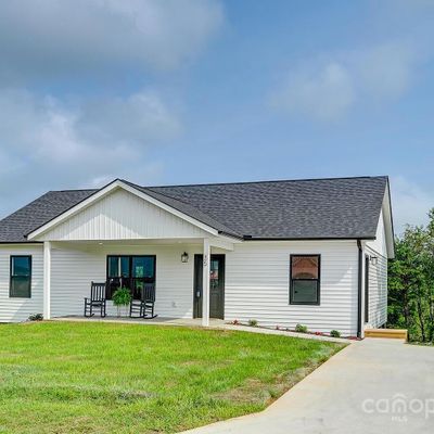 35 Overlook Drive, Leicester, NC 28748