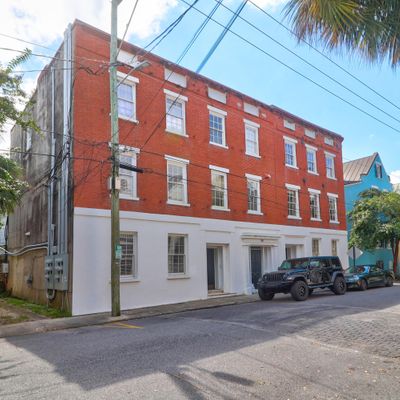 35 Society St, Charleston, SC 29401