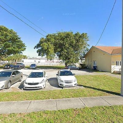 35 W St, Riviera Beach, FL 33404