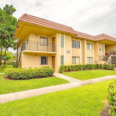 350 Lakeview Dr, Weston, FL 33326