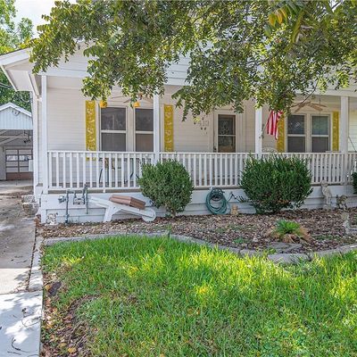 413 N Milam St, Seguin, TX 78155