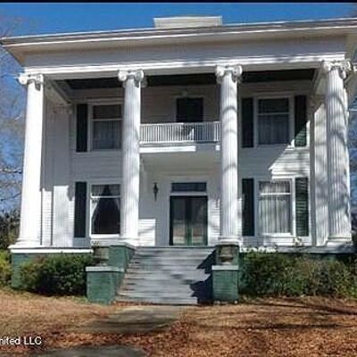 414 Summit St, Winona, MS 38967