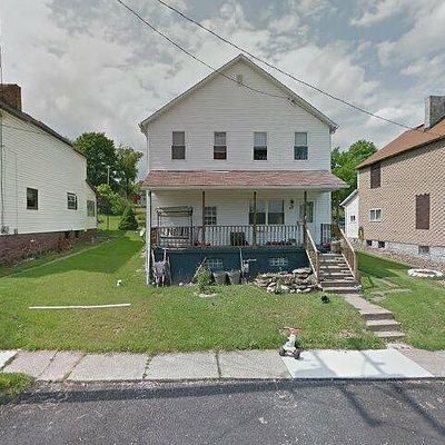 415 1 St St, Vestaburg, PA 15368