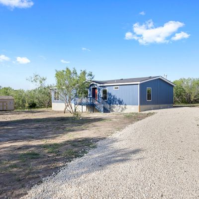 415 S County Road 321, Jourdanton, TX 78026