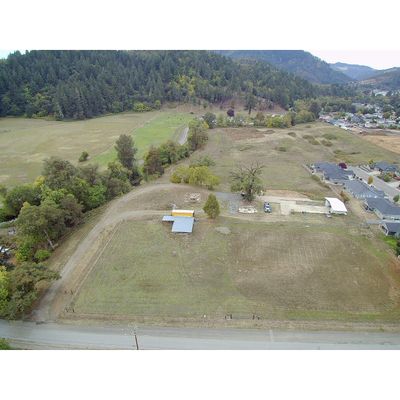 415 Se Neal Ln, Myrtle Creek, OR 97457