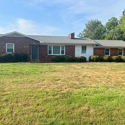 4153 Old Us Highway 421, Yadkinville, NC 27055