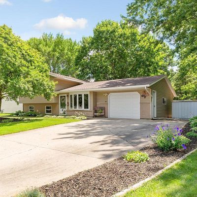 417 13 Th Ave Nw, Waseca, MN 56093