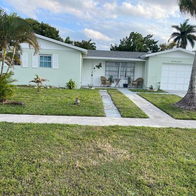 4170 Sussex Ave, Lake Worth, FL 33461