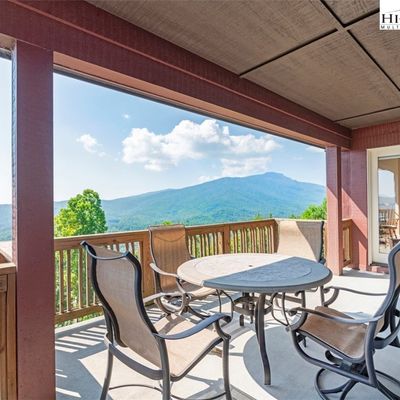 419 Indian Paintbrush Drive, Banner Elk, NC 28604