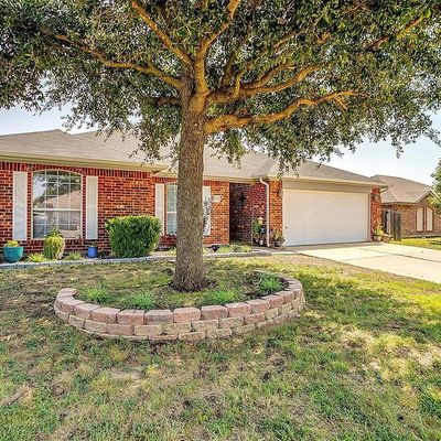 420 Reagan Ln, Burleson, TX 76028