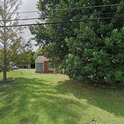 422 Roxboro St, Haw River, NC 27258