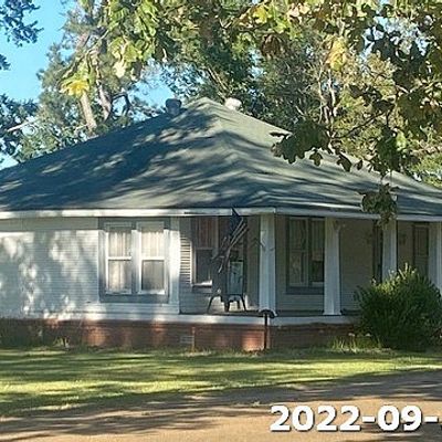 424 E Railroad Ave, Bentonia, MS 39040