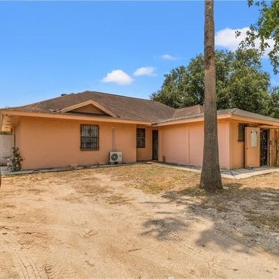 427 Moore Road, Alamo, TX 78516