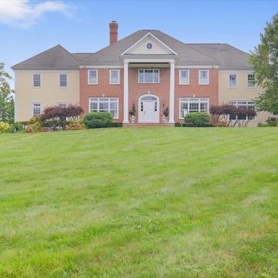 43 Chestnut Hill Rd, Ridgefield, CT 06877