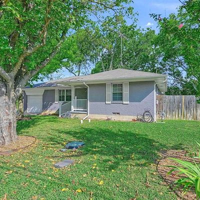 432 W Marshall Drive, Van Alstyne, TX 75495