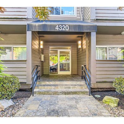 4320 S Corbett Ave, Portland, OR 97035