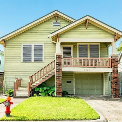 4329 S 1/2 Avenue, Galveston, TX 77550