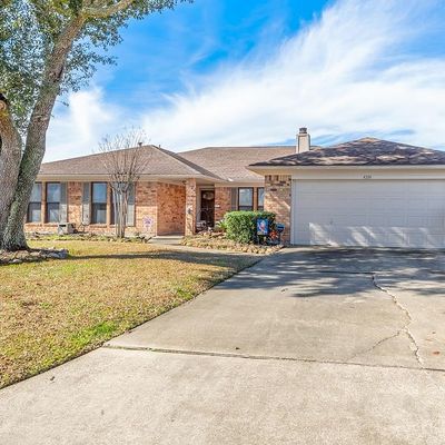 4334 Willow Bend Ct, Beaumont, TX 77707