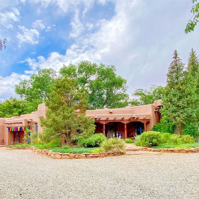 434 Casitas Del Rio, Taos, NM 87571